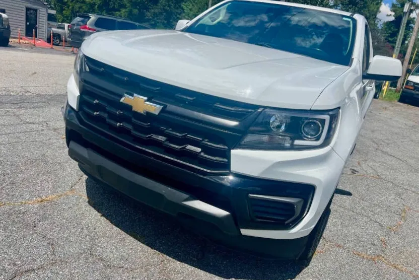 2022 Chevrolet Colorado LT photo 1