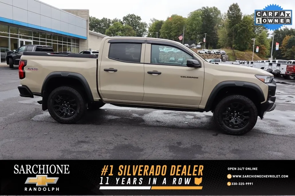2023 Chevrolet Colorado Trail Boss photo 1