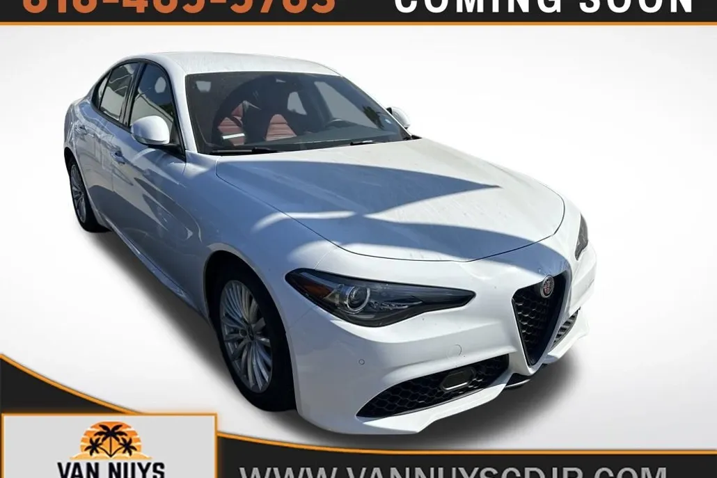 2022 Alfa Romeo Giulia SPRINT photo 1