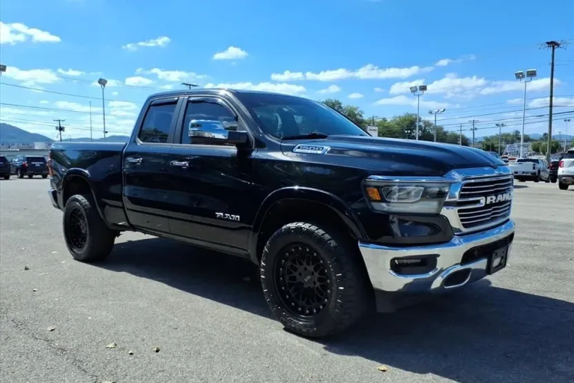 2020 Ram 1500 Laramie photo 1