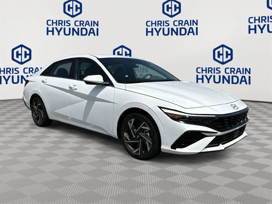 2024 Hyundai Elantra SEL Convenience photo 1