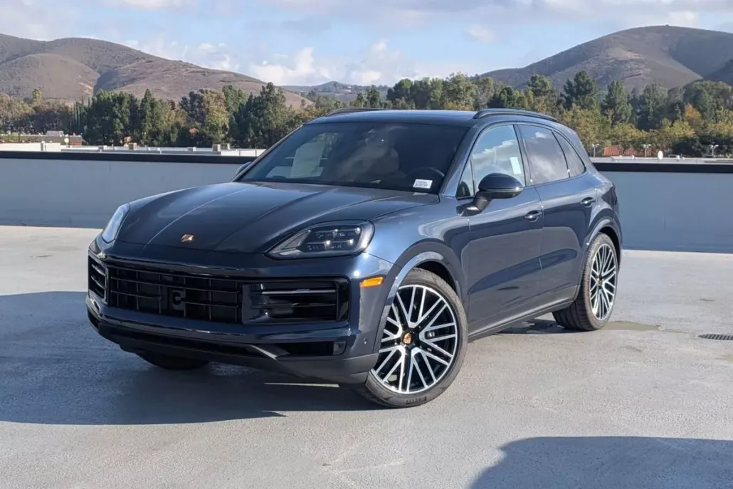 2026 Porsche Cayenne photo 1