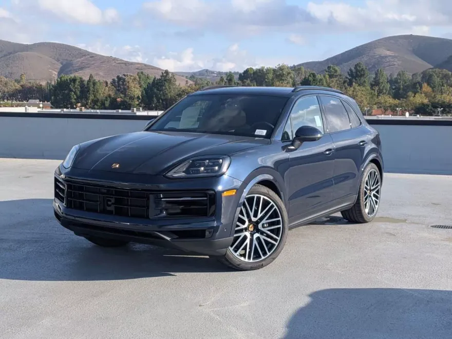 2026 Porsche Cayenne photo 1