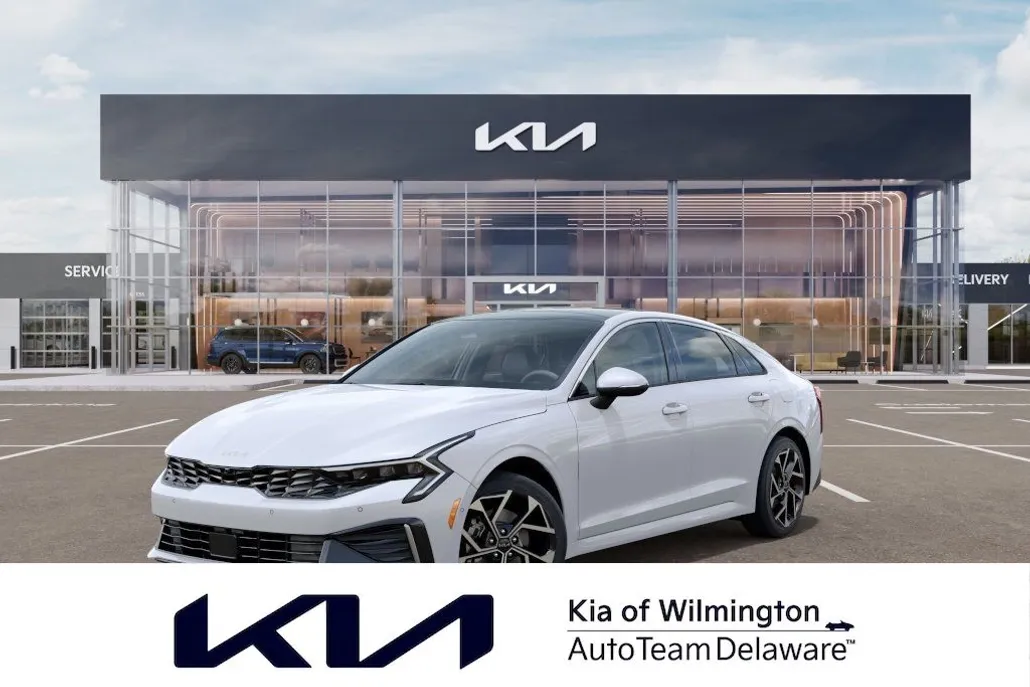 2025 Kia K5 EX photo 1