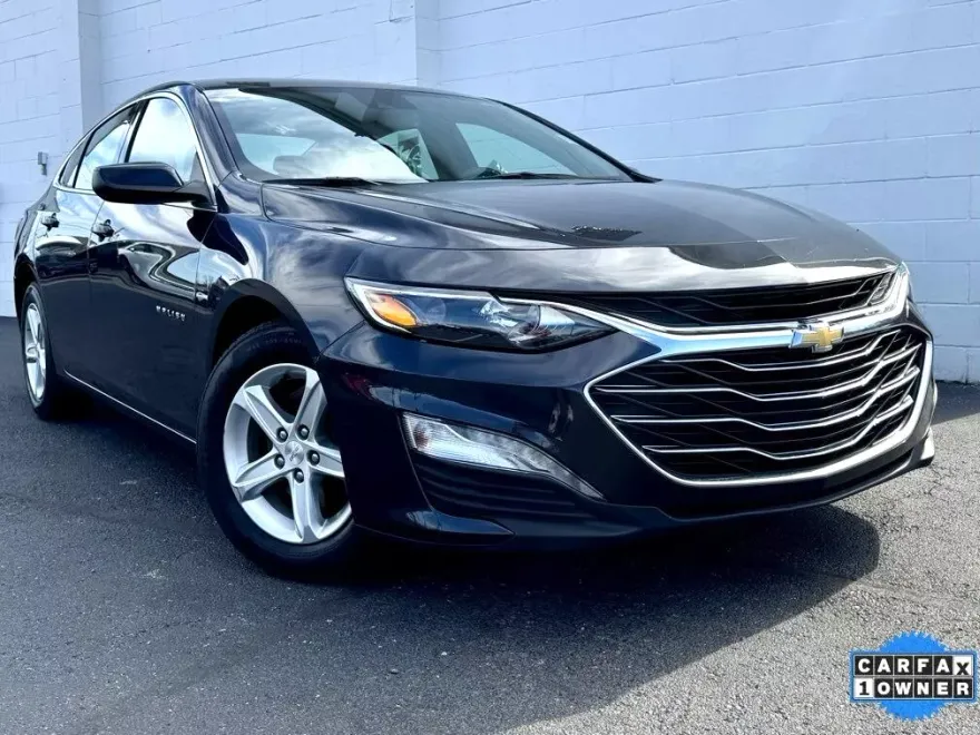2023 Chevrolet Malibu 1LT photo 1