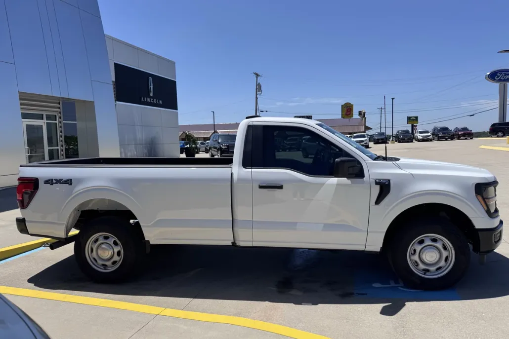 2025 Ford F-150 XL photo 1