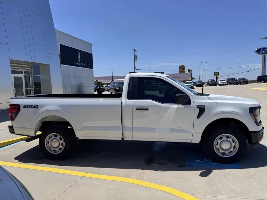 2025 Ford F-150 XL photo 1