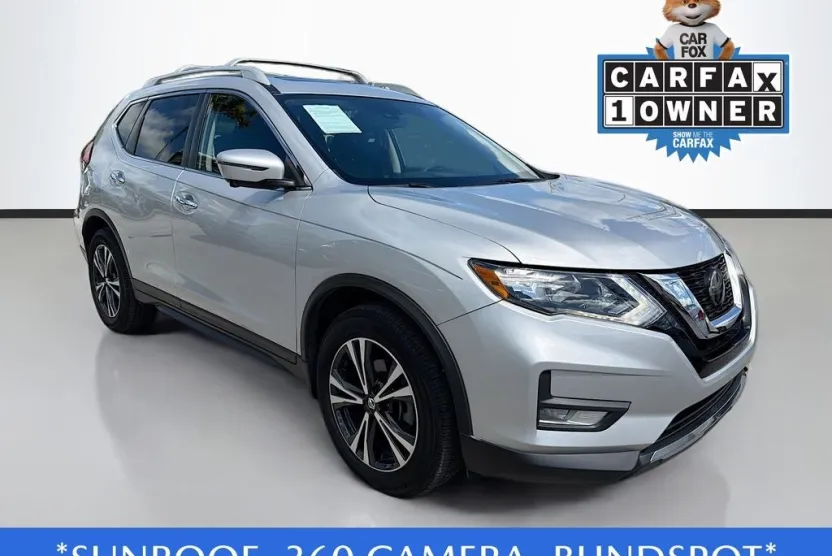2020 Nissan Rogue SV photo 1