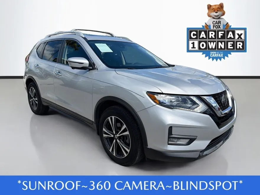 2020 Nissan Rogue SV photo 1