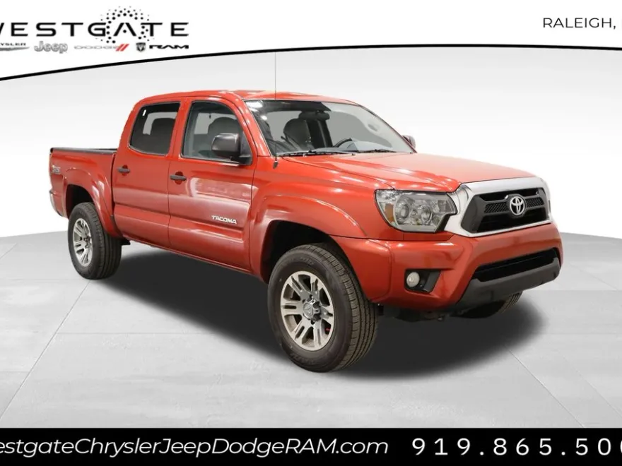 2015 Toyota Tacoma Base Double Cab photo 1