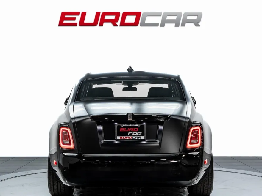 2024 Rolls Royce Phantom RR photo 1