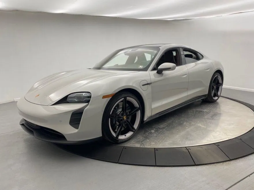2024 Porsche Taycan GTS photo 1