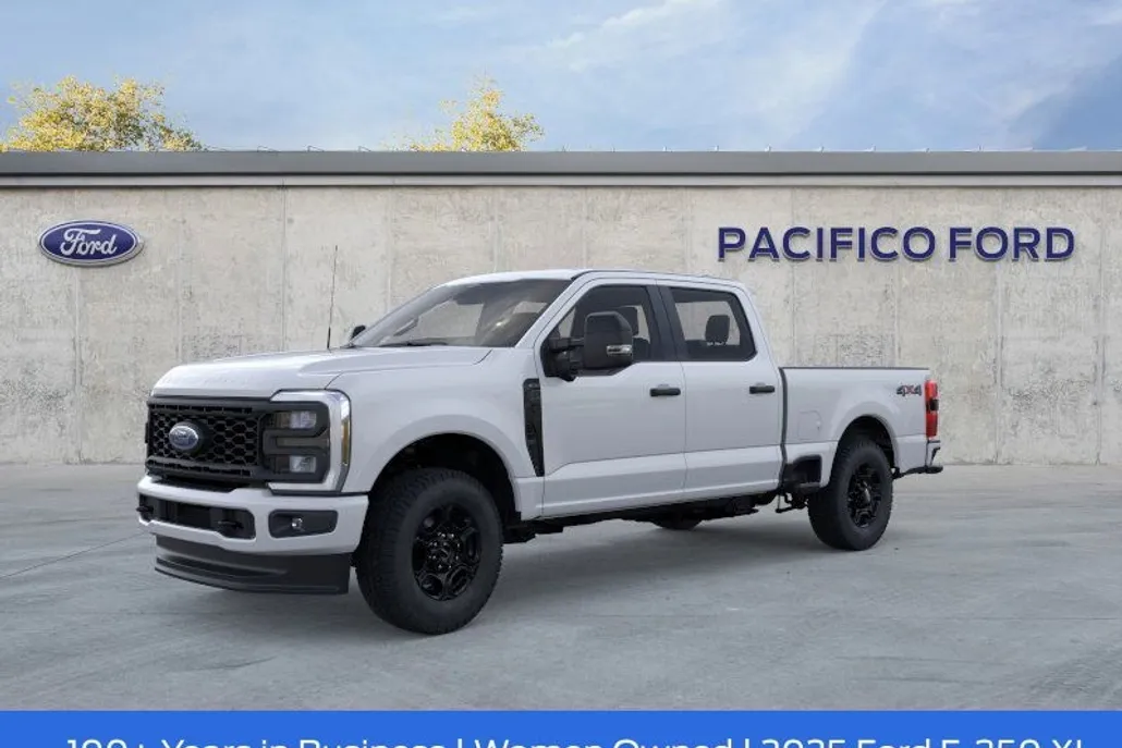 2025 Ford F-350 XL photo 1