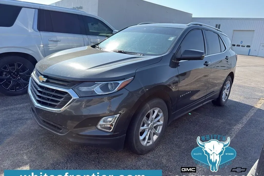 2019 Chevrolet Equinox LT photo 1