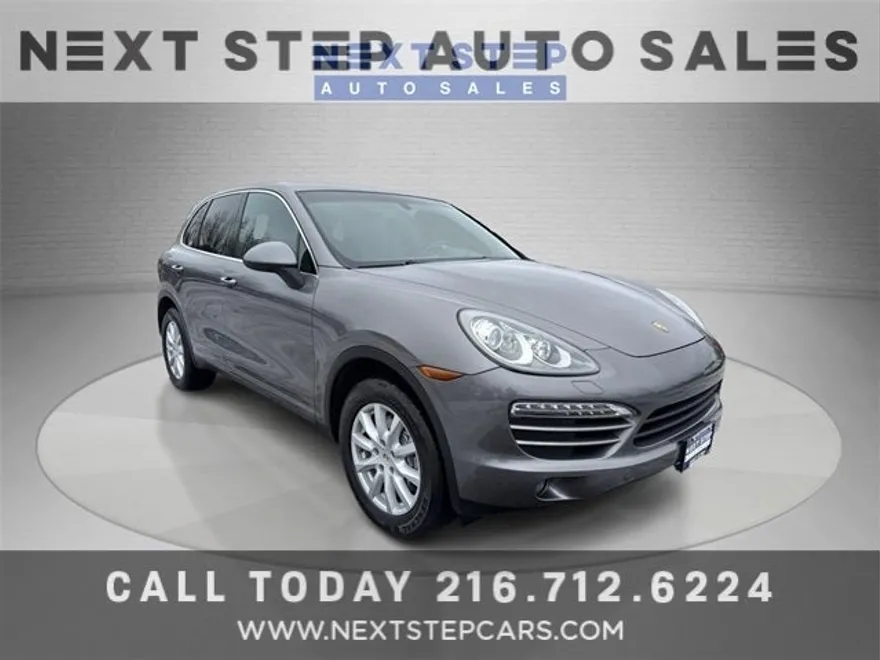 2011 Porsche Cayenne Base photo 1