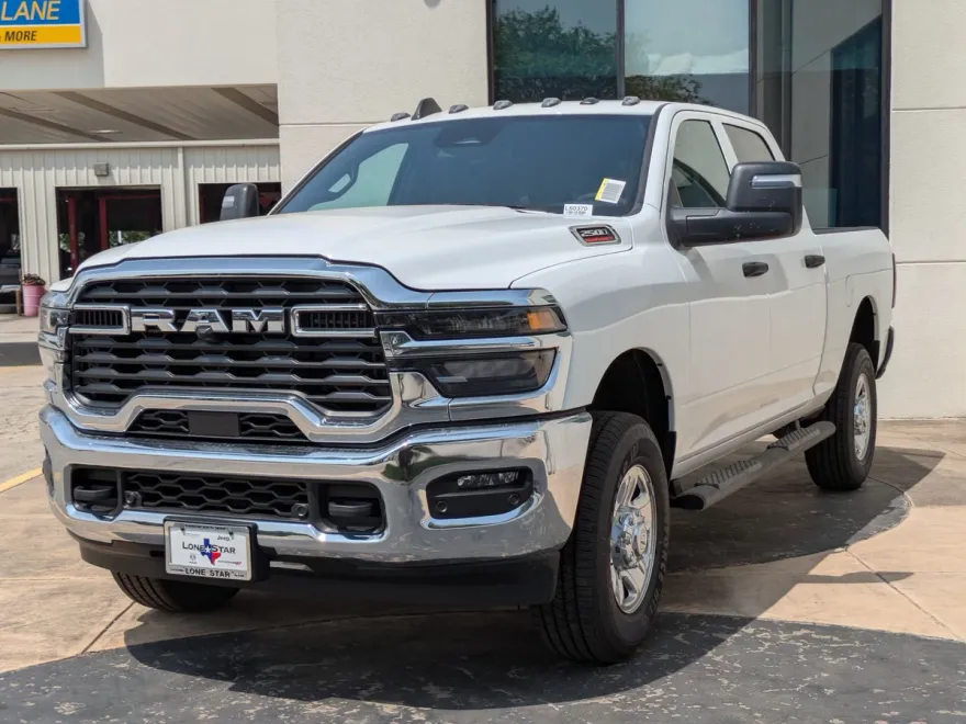 2025 Ram 2500 Tradesman photo 1
