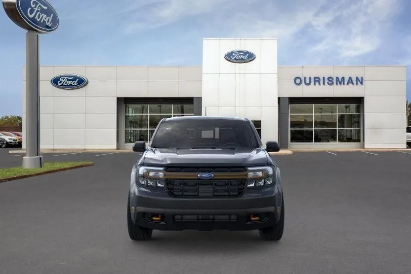 2024 Ford Maverick Lariat Tremor photo 1