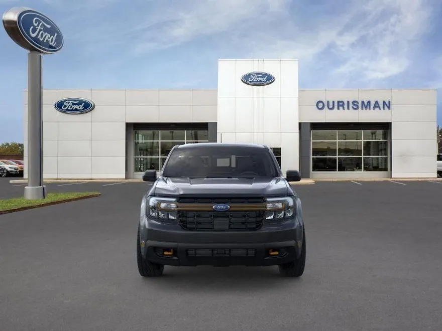 2024 Ford Maverick Lariat Tremor photo 1
