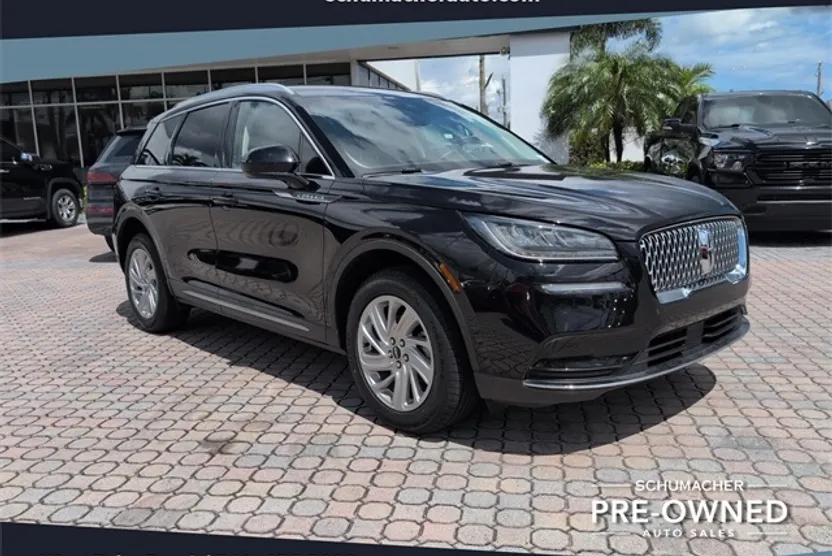 2022 Lincoln Corsair Standard photo 1