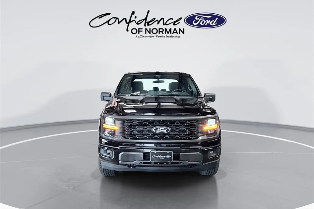 2025 Ford F-150 STX photo 1