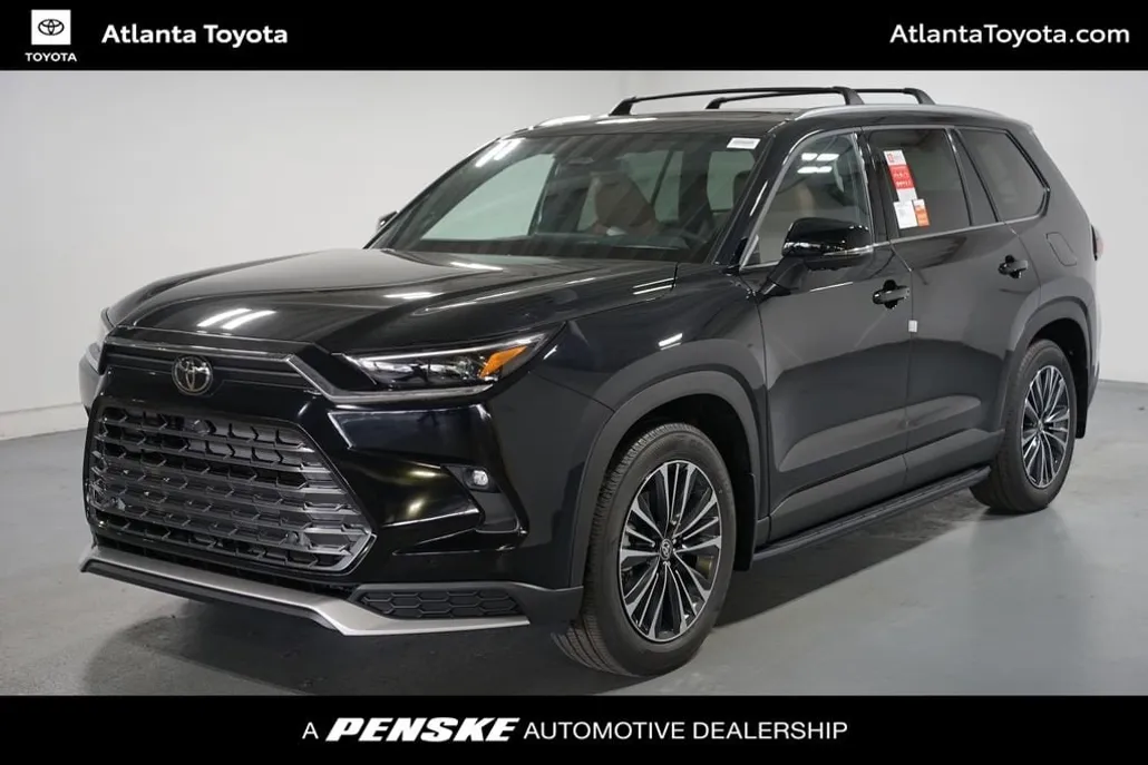 2026 Toyota Highlander Platinum Hybrid photo 1