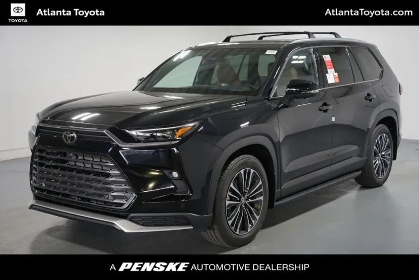 2026 Toyota Highlander Platinum Hybrid photo 1