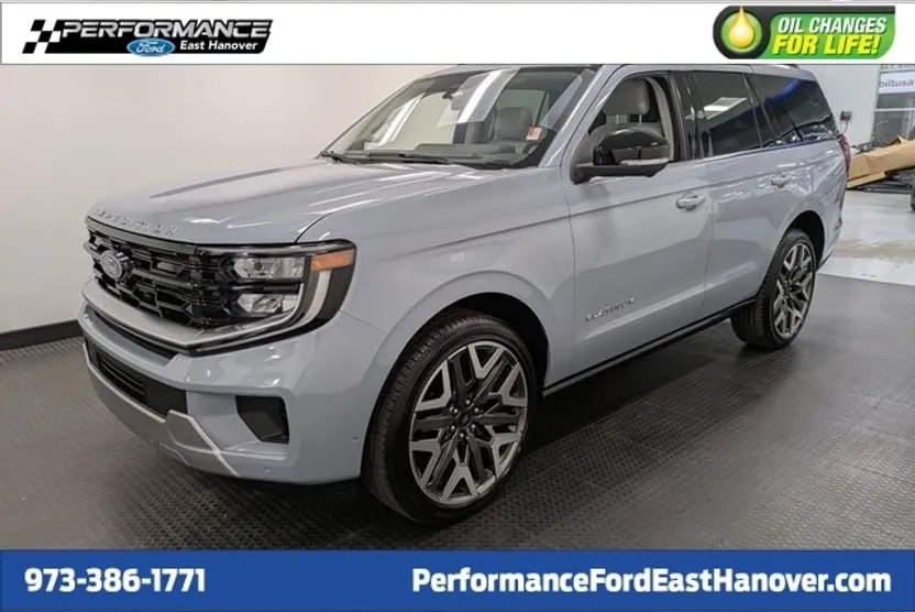 2025 Ford Expedition Platinum photo 1