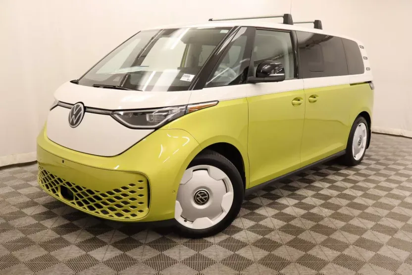 2025 Volkswagen ID. Buzz photo 1