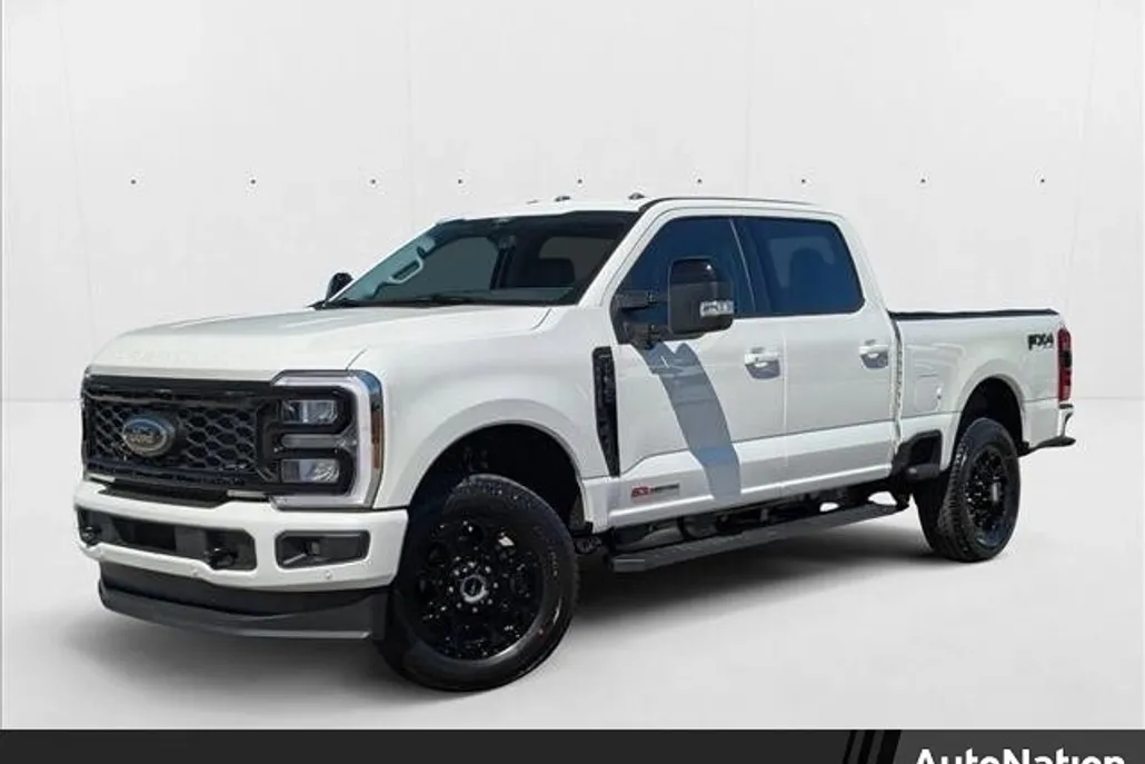 2025 Ford F-350 Lariat photo 1