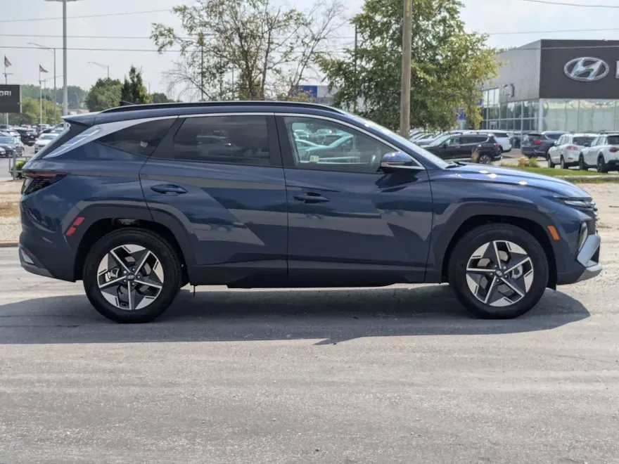 2025 Hyundai Tucson SEL Convenience photo 1