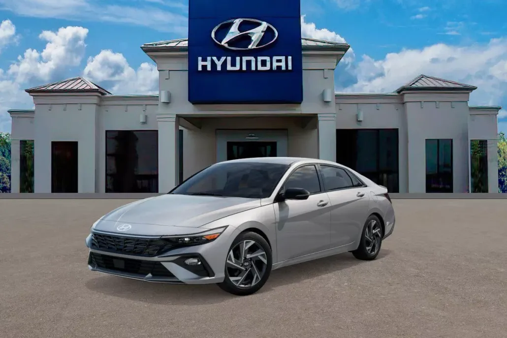 2025 Hyundai Elantra SEL Sport photo 1