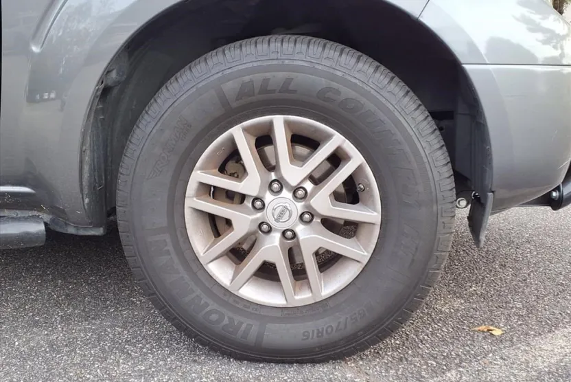 2019 Nissan Frontier SV photo 1