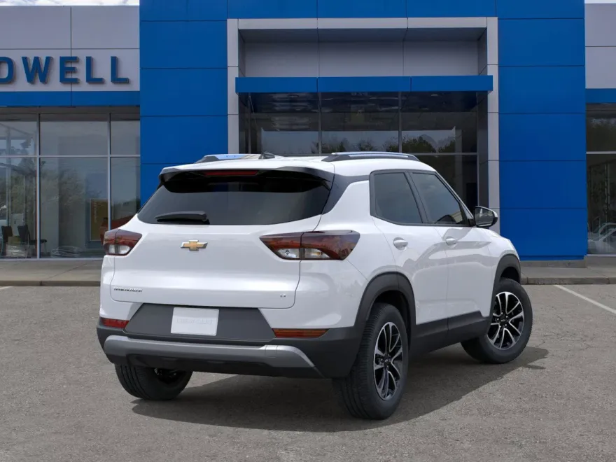 2026 Chevrolet Trailblazer LT photo 1