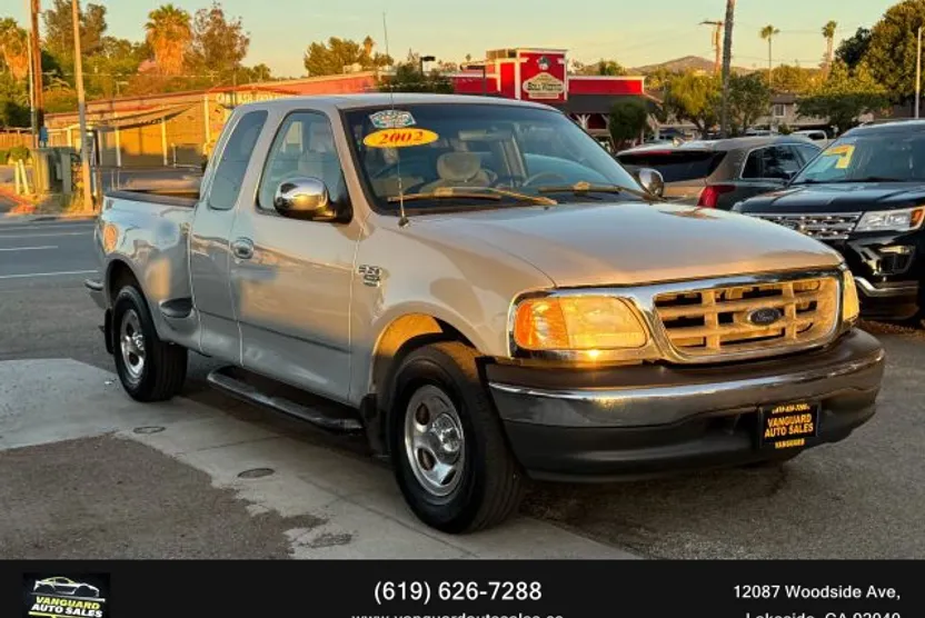 2002 Ford F-150 photo 1