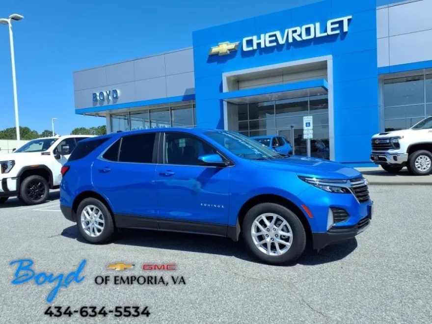 2024 Chevrolet Equinox LT photo 1
