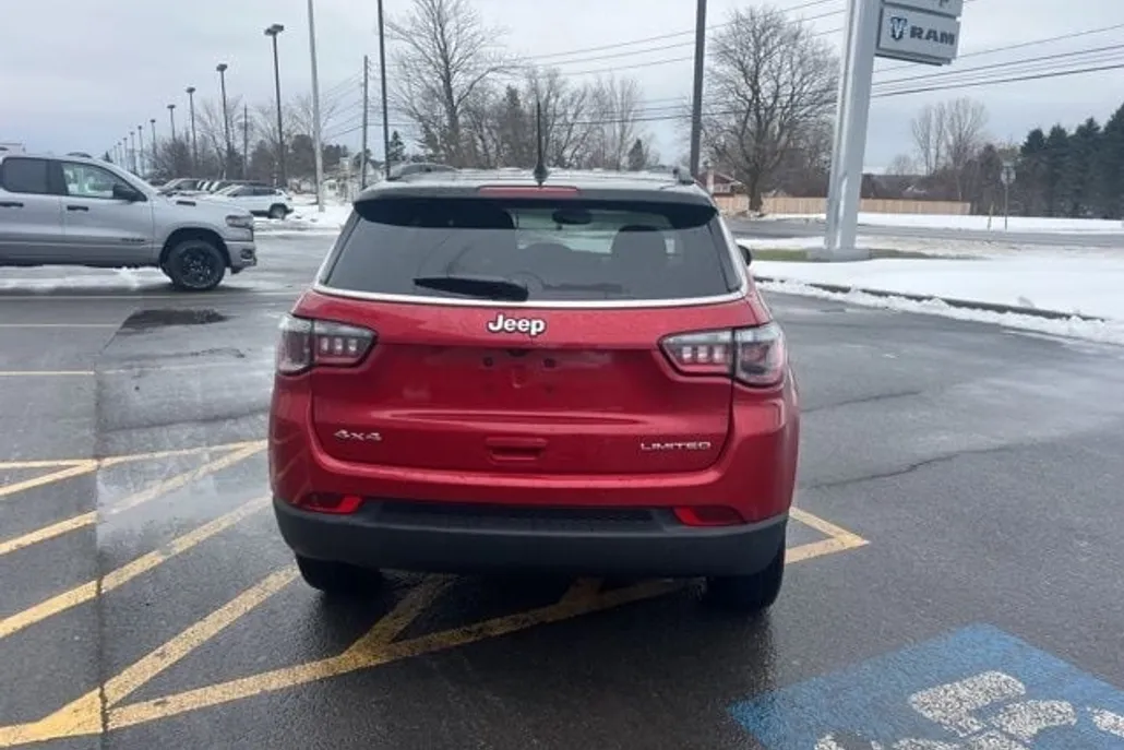 2025 Jeep Compass Limited photo 1