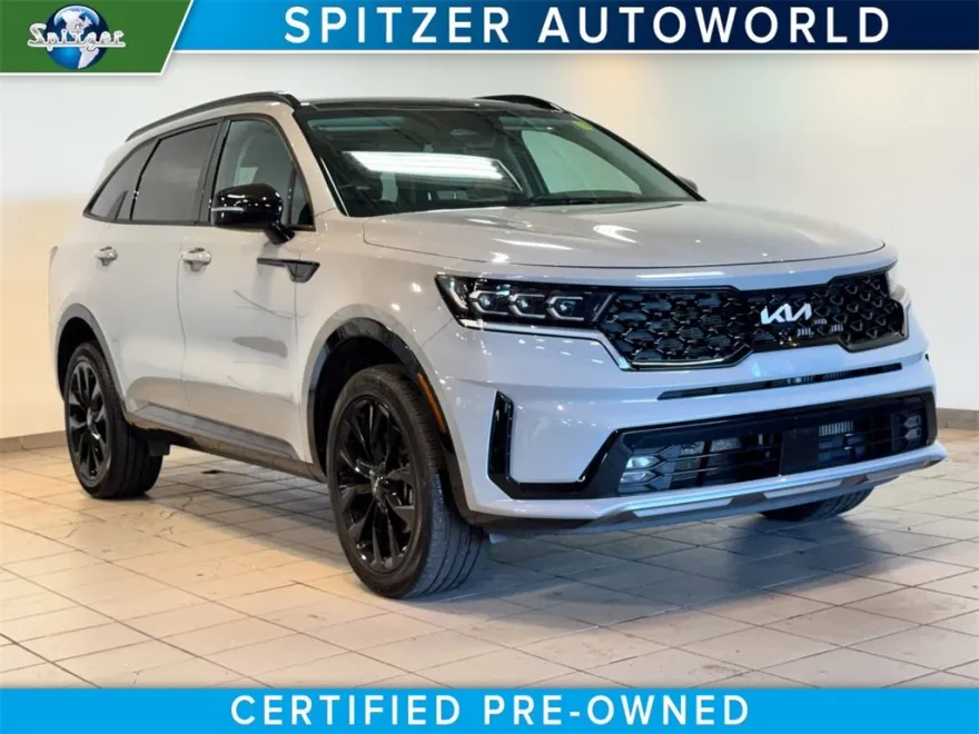 2022 Kia Sorento SX photo 1