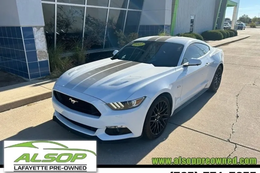 2017 Ford Mustang GT Premium photo 1