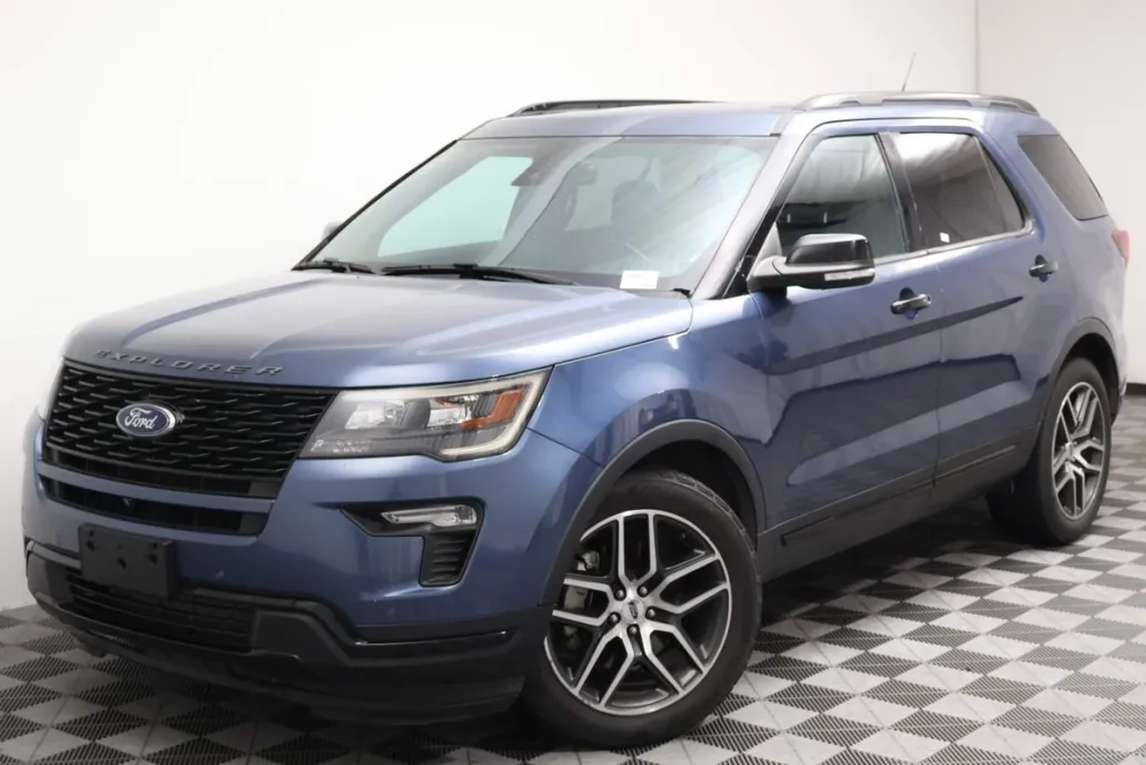 2018 Ford Explorer Sport photo 1