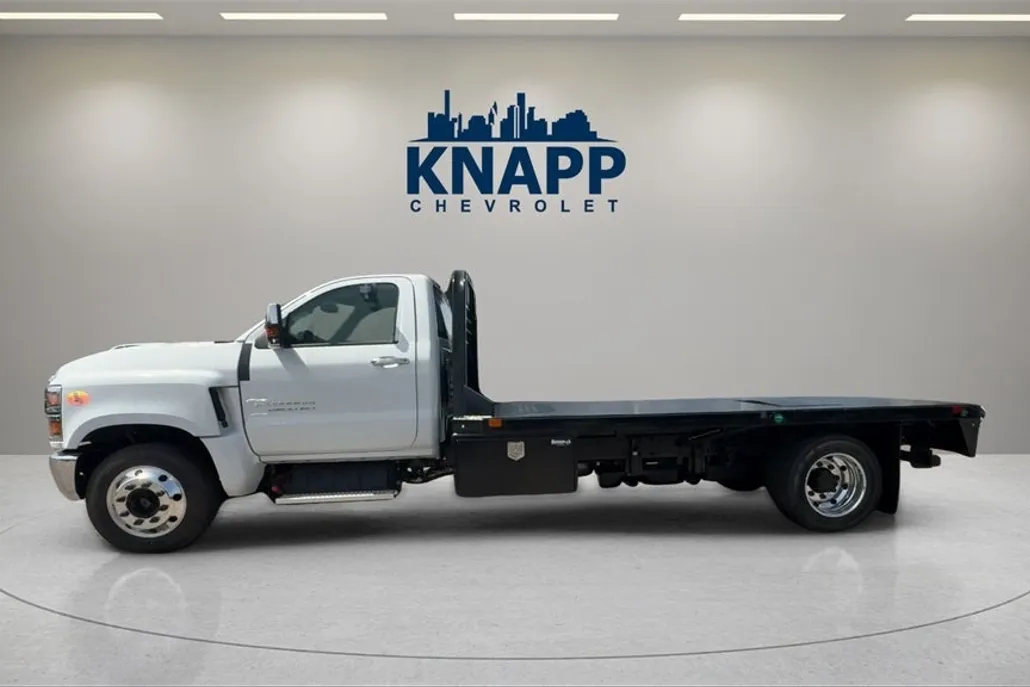 2024 Chevrolet Silverado 5500HD Work Truck photo 1
