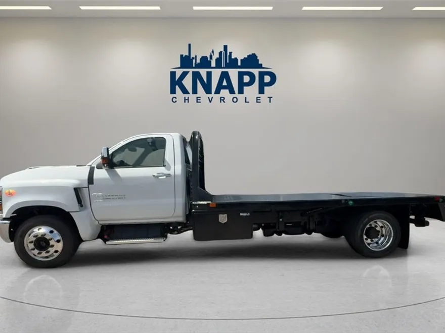 2024 Chevrolet Silverado 5500HD Work Truck photo 1