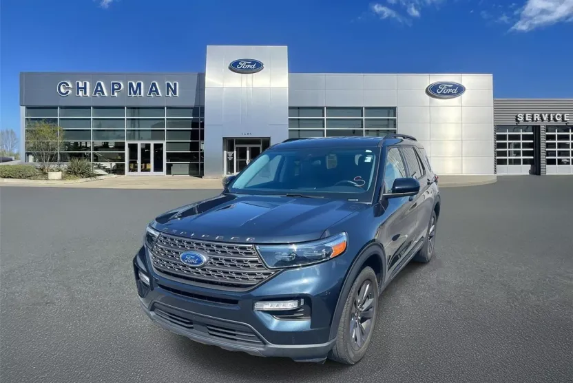 2022 Ford Explorer XLT photo 1