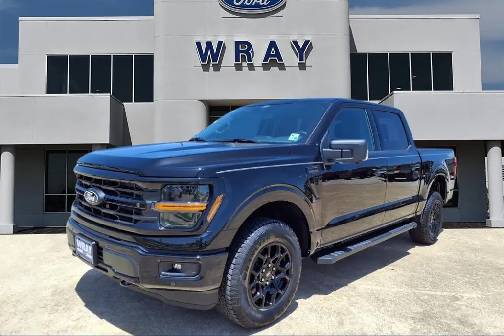 2025 Ford F-150 XLT photo 1