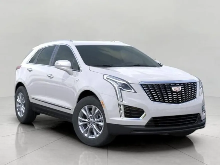 2025 Cadillac XT5 Luxury photo 1