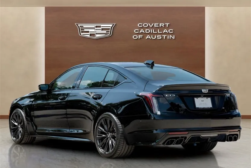 2025 Cadillac CT5 V photo 1
