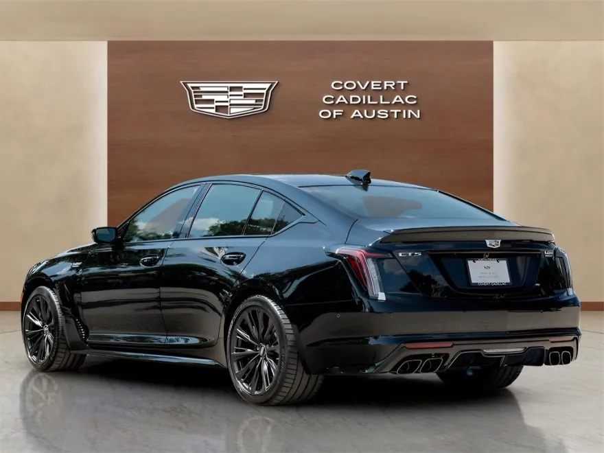 2025 Cadillac CT5 V photo 1