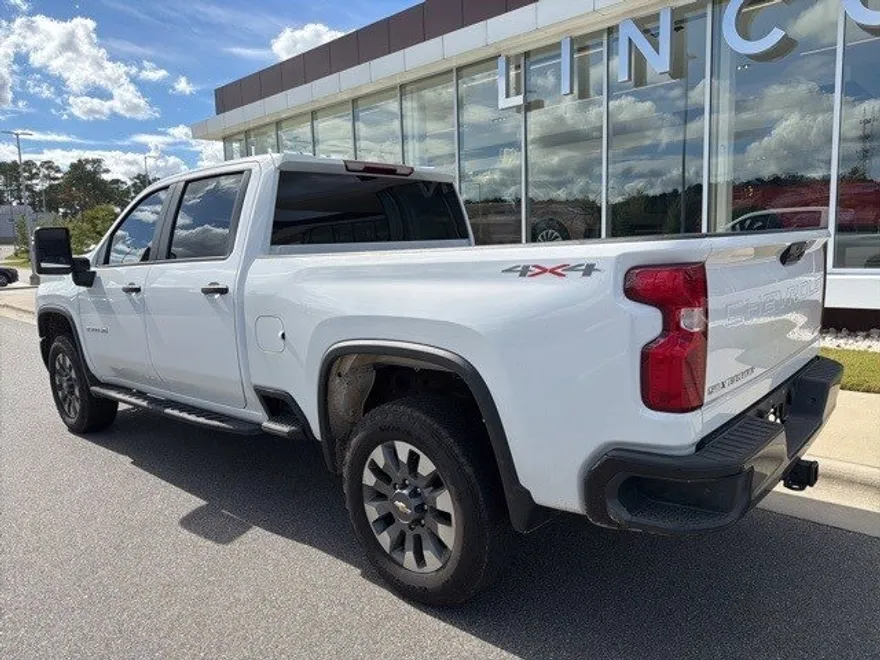 2024 Chevrolet Silverado 2500HD Custom photo 1