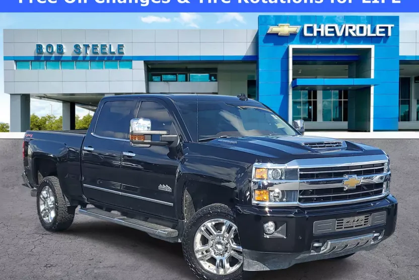 2019 Chevrolet Silverado 2500HD High Country photo 1