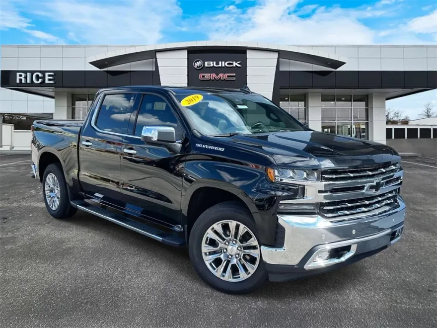 2019 Chevrolet Silverado LTZ photo 1