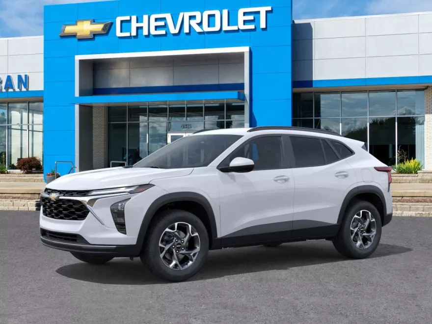 2025 Chevrolet Trax LT photo 1